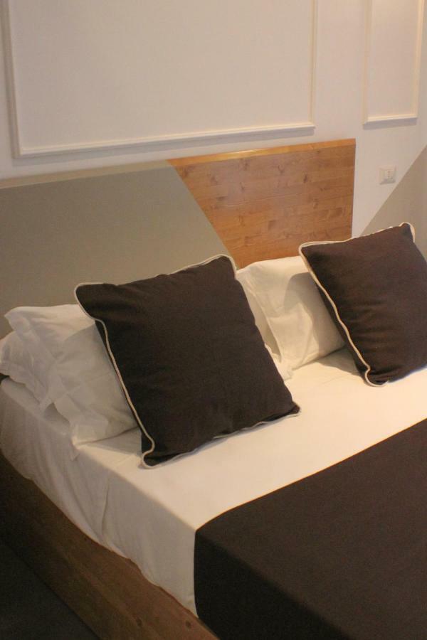 Be Italian Flat Piazza Bovio 22 Hotel Naples Luaran gambar