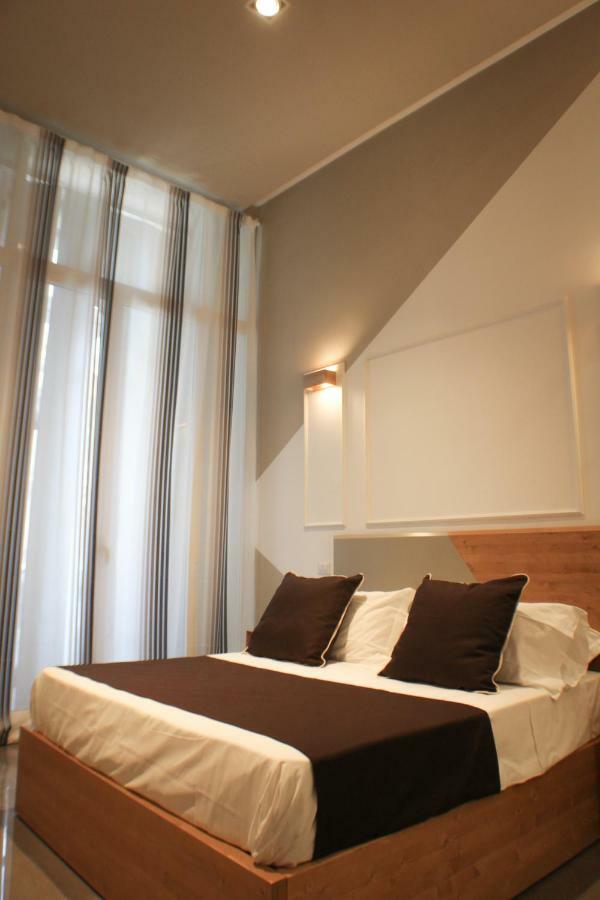 Be Italian Flat Piazza Bovio 22 Hotel Naples Luaran gambar