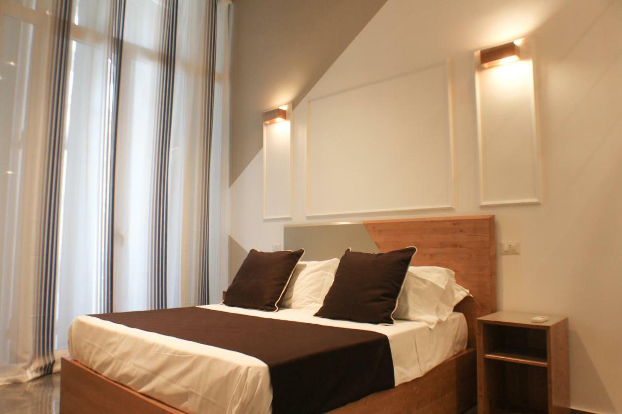 Be Italian Flat Piazza Bovio 22 Hotel Naples Luaran gambar