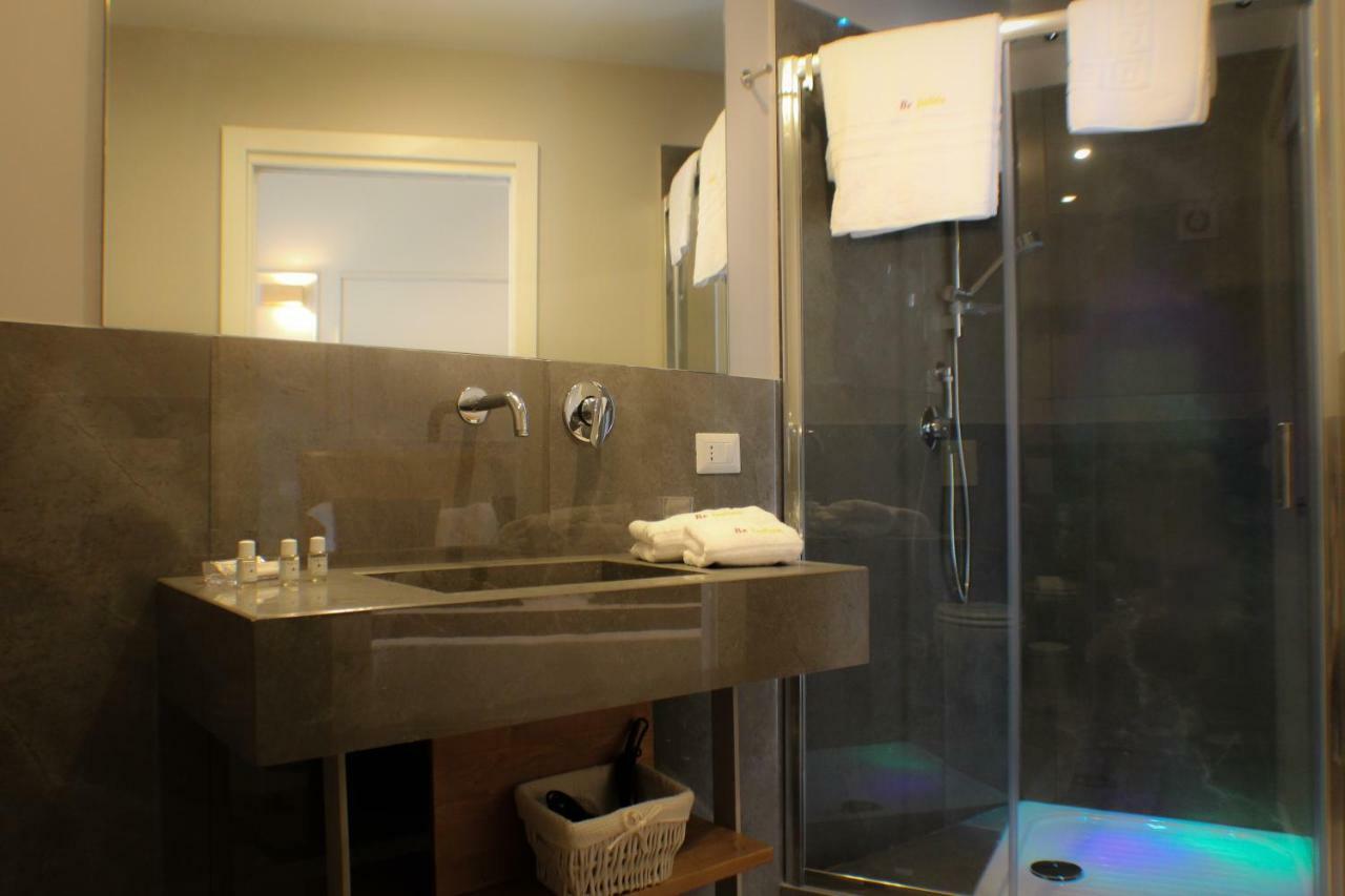 Be Italian Flat Piazza Bovio 22 Hotel Naples Luaran gambar