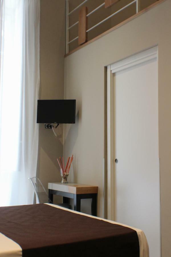 Be Italian Flat Piazza Bovio 22 Hotel Naples Luaran gambar