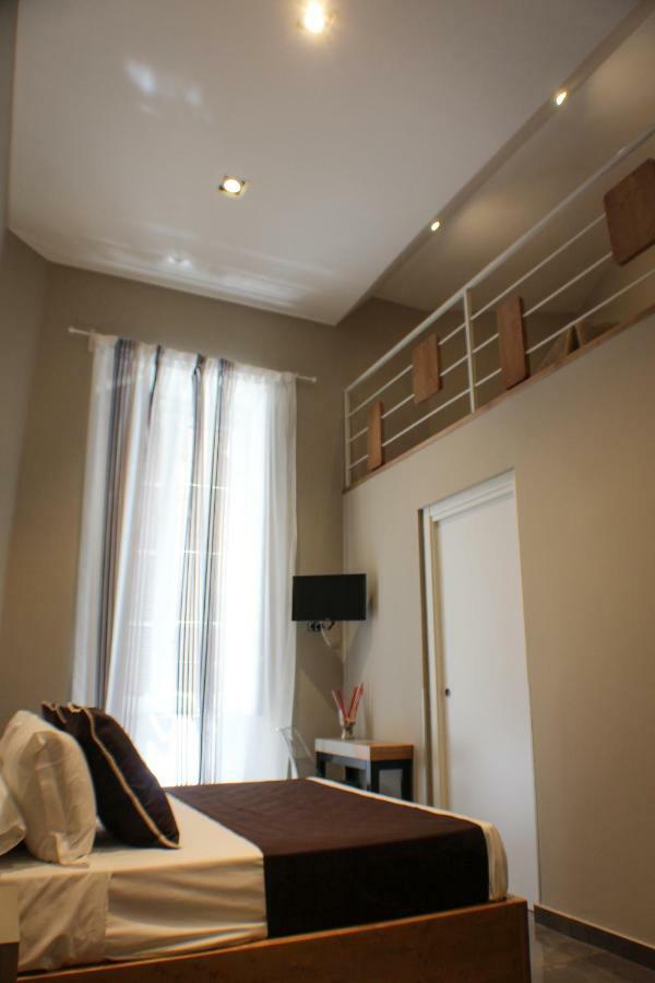 Be Italian Flat Piazza Bovio 22 Hotel Naples Luaran gambar